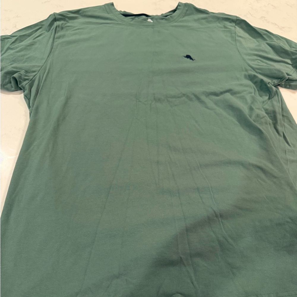 EUC/possibly NWOT Men’s medium Tommy Bahama tee